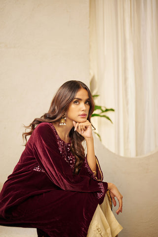 DA-1545 MAROON EMBROIDERED KURTA