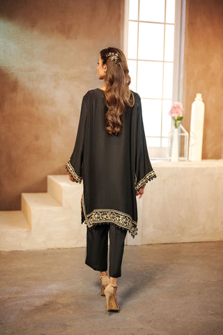 DA-1564 BLACK EMBROIDERED KURTA