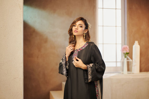 DA-1564 BLACK EMBROIDERED KURTA