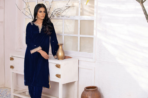 DA-1579 BLUE EMBROIDERED KURTA