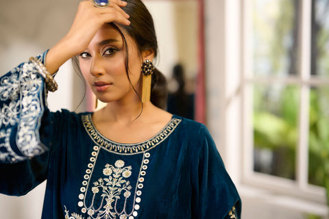 DA-1684 TURQUOISE BLUE EMBROIDERED KURTA