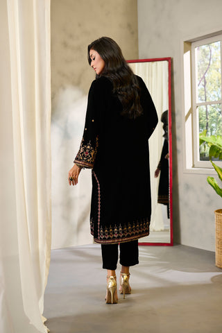 DA-1687 BLACK EMBROIDERED KURTA
