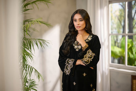 DA-1712 BLACK EMBROIDERED KURTA