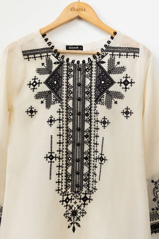 DC-0371 OFF WHITE EMBROIDERED KURTA