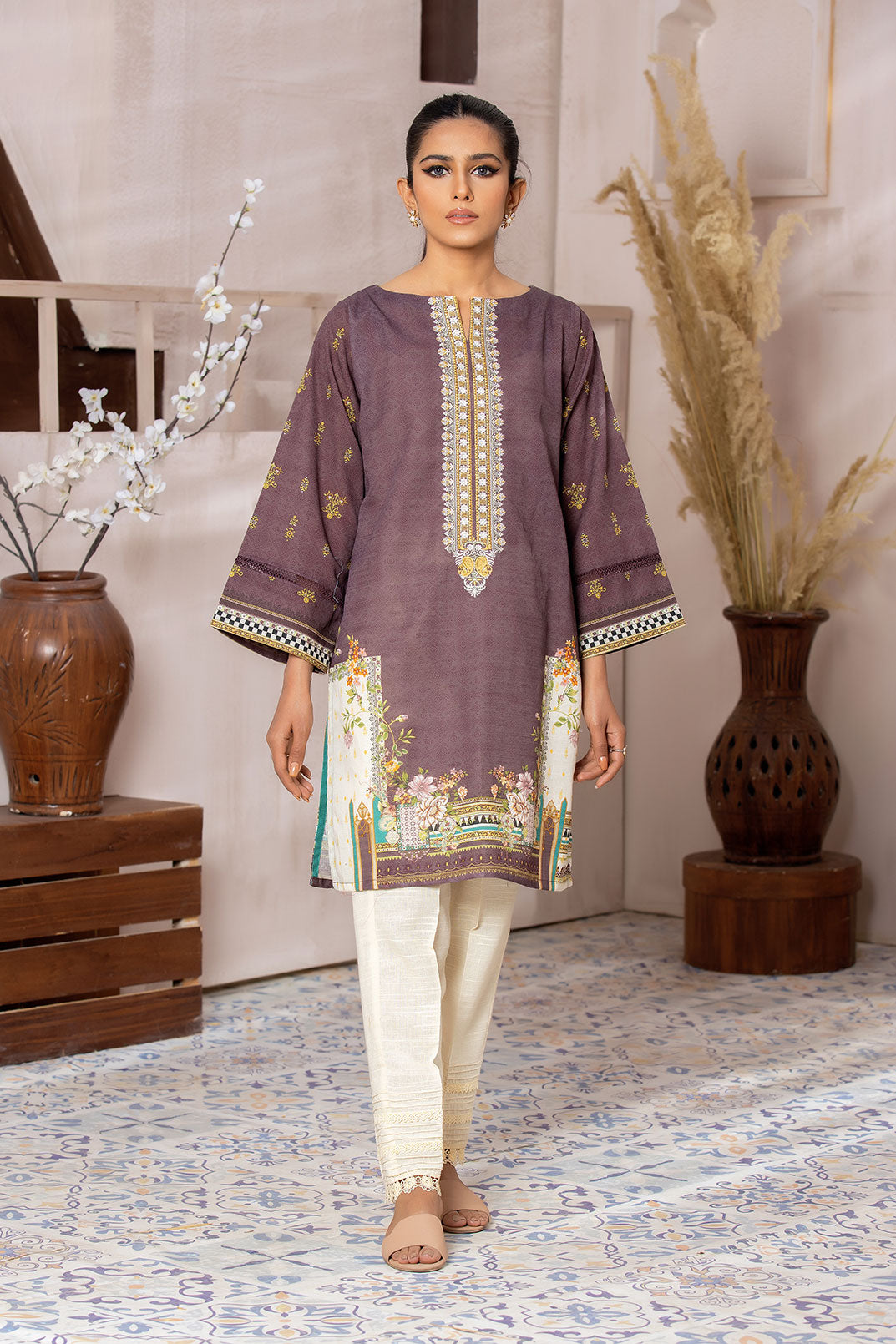 DC-0401 MAUVE EMBROIDERED KURTA