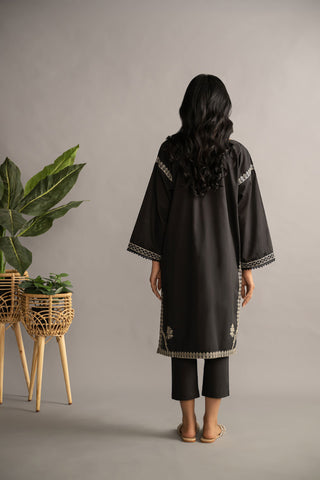 DC-0426 Black Embroidered Kurta