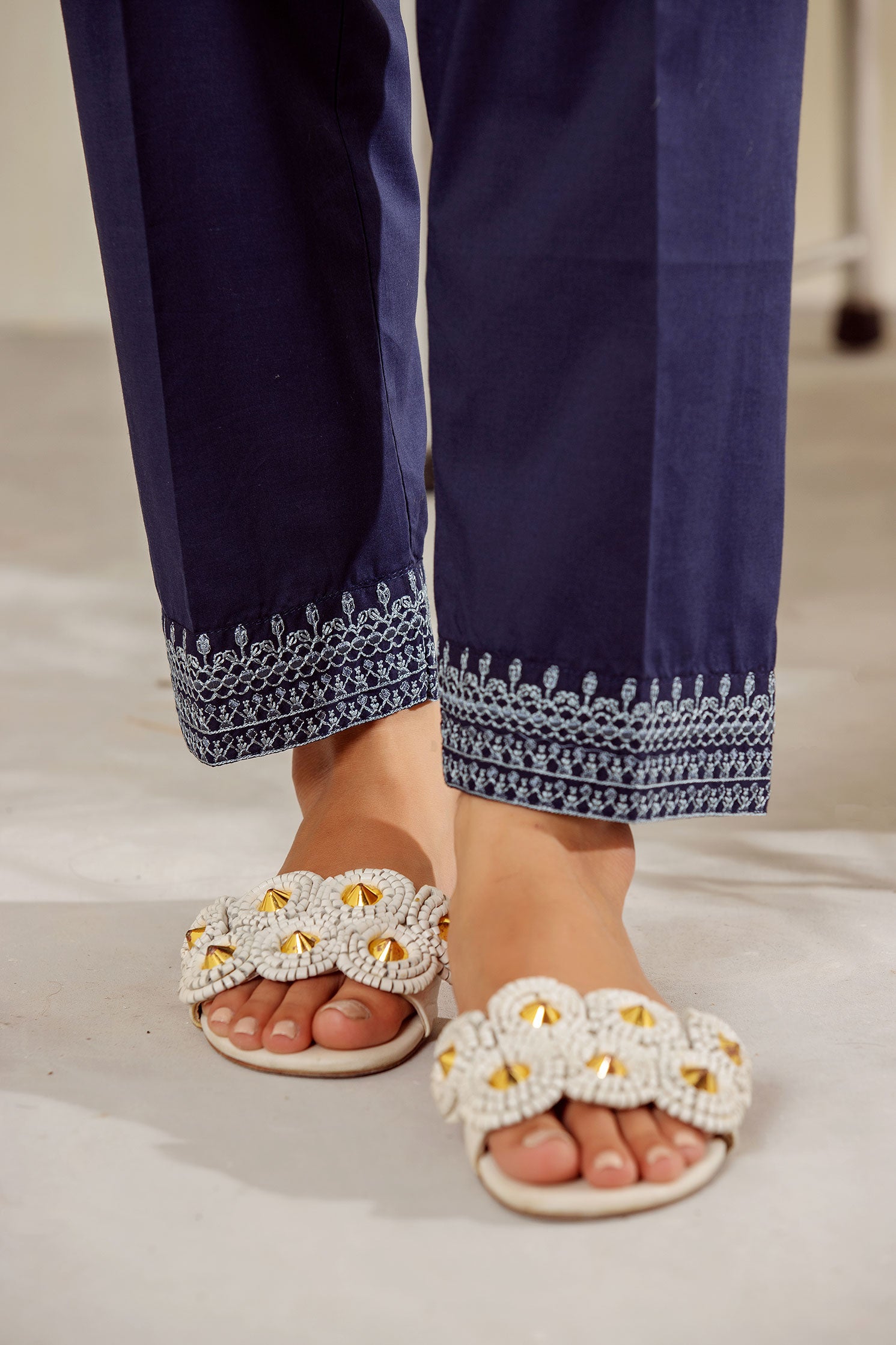 DC-2010 BLUE 2PCS EMBROIDERED KURTA WITH TROUSER