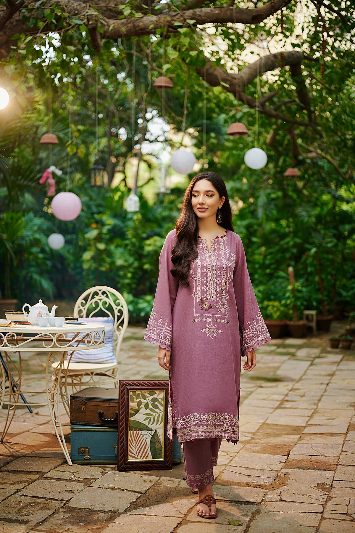 DC-2029 MAUVE 2PCS EMBROIDERED KURTA WITH TROUSER