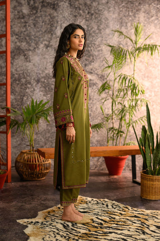 DC-2109 GREEN KARANDI 2PCS EMBROIDERED KURTA WITH TROUSER