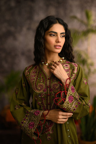 DC-2109 GREEN KARANDI 2PCS EMBROIDERED KURTA WITH TROUSER