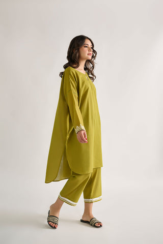 DC-2127 GREEN KARANDI 2PCS EMBROIDERED KURTA WITH TROUSER