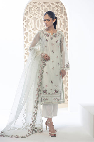 Green dupatta by Dhanak