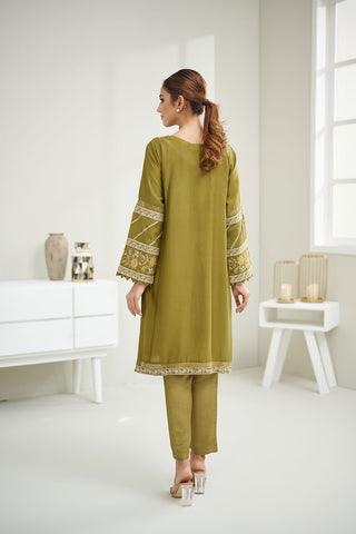 DA-2025 GREEN EMBROIDERED KURTA WITH TROUSER