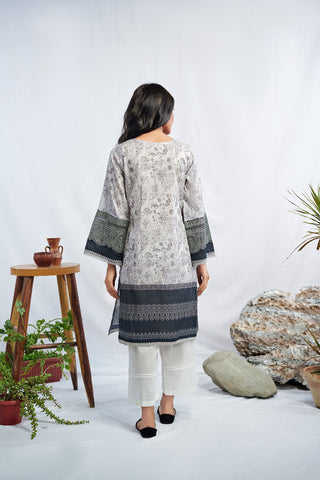 DC-0361 Black Embroidered Kurta