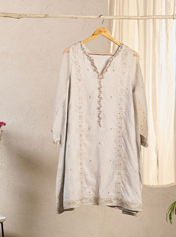 DA-1534 LIGHT GREY EMBROIDERED KURTA